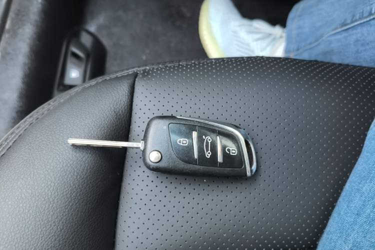 Used Citroen Elysee 2016 1.6L Manual Fashion Edition Vehicle Key