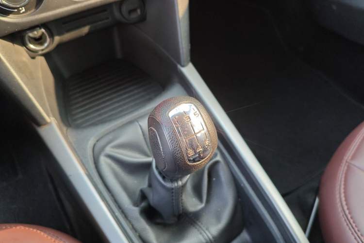 Used Citroen Elysee 2017 1.6L Manual Fashion Model Gear Lever