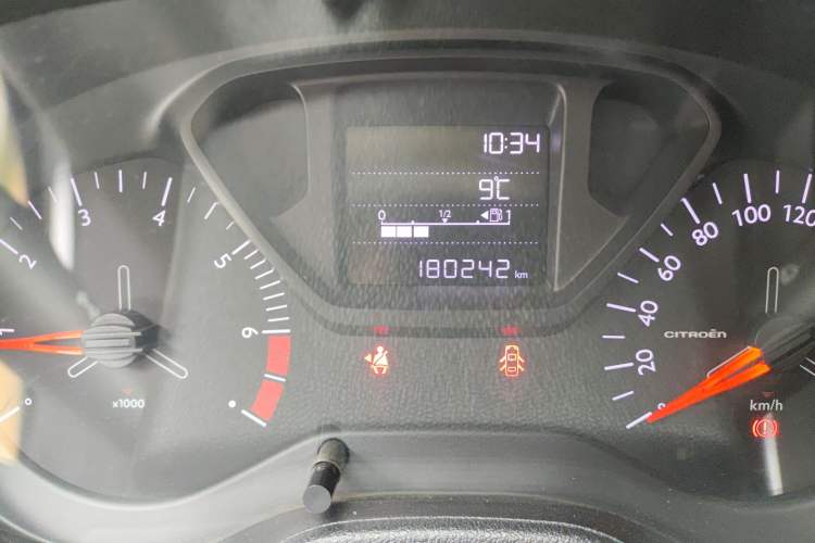 Used Citroen Elysee 2017 1.6L Manual Fashion Model Odometer Close Up