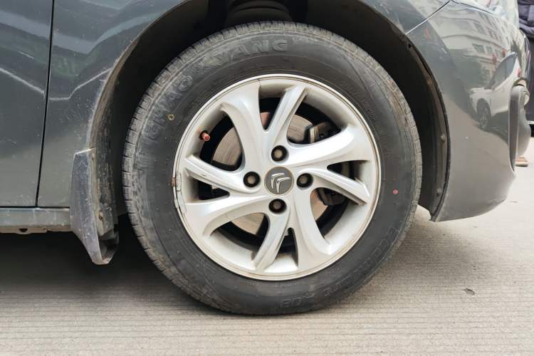 Used Citroen Elysee 2017 1.6L Manual Fashion Model Right Front Wheel Hub