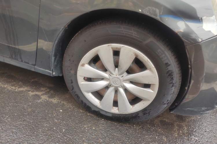 Used Citroen Elysee 2017 1.6L Automatic Fashion Model Right Front Wheel Hub