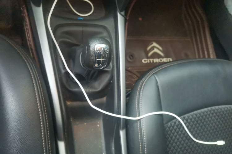 Used Citroen Elysee 2017 1.6L Manual Comfort Model Gear Lever