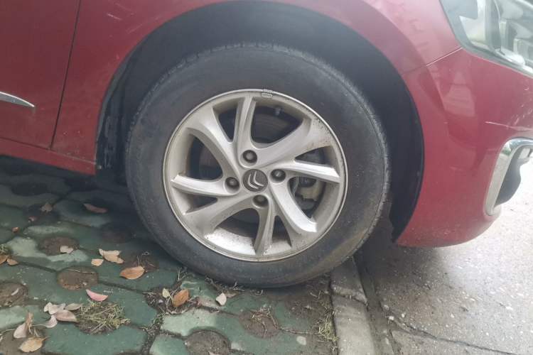 Used Citroen Elysee 2017 1.6L Manual Comfort Model Right Front Wheel Hub