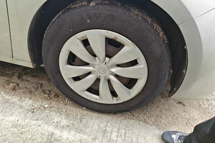 Used Citroen Elysee 2017 1.6L Manual Fashion Model Right Front Wheel Hub