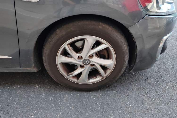 Used Citroen Elysee 2017 1.6L Automatic Comfort Model Right Front Wheel Hub