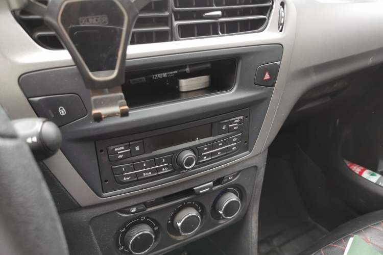 Used Citroen Elysee 2017 1.6L Manual Fashion Model Audio And AC Panel