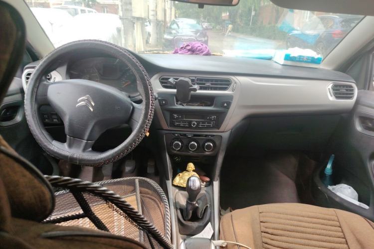 Used Citroen Elysee 2017 1.6L Manual Fashion Model Center Console