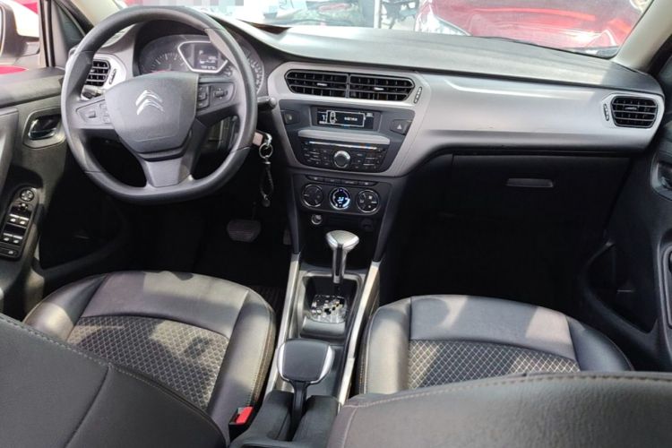 Used Citroen Elysee 2017 1.6L Automatic Comfort Model Center Console