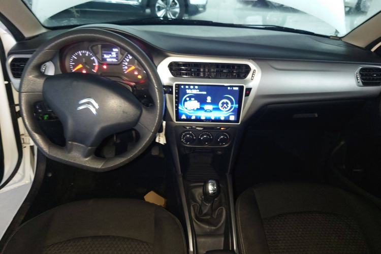 Used Citroen Elysee 2017 1.6L Manual Fashion Model Center Console