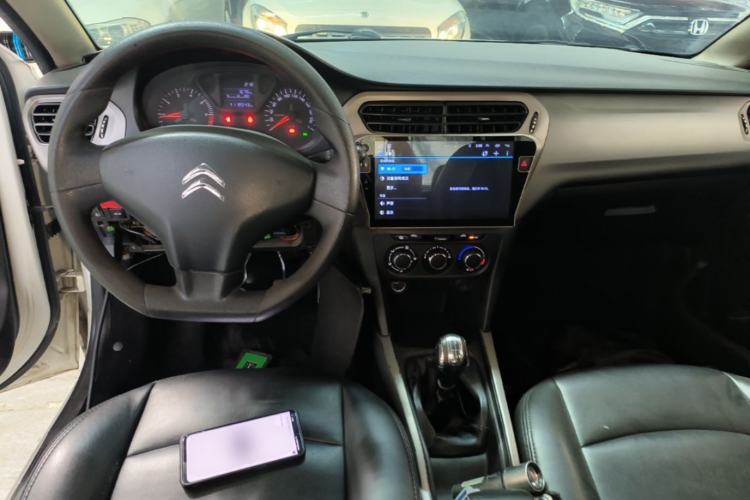 Used Citroen Elysee 2017 1.6L Manual Fashion Model Center Console