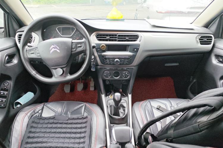 Used Citroen Elysee 2017 1.6L Manual Comfort Model Center Console