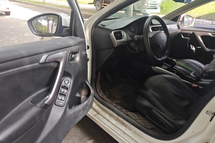 Used Citroen Elysee 2017 1.6L Manual Fashion Model Driver Seat