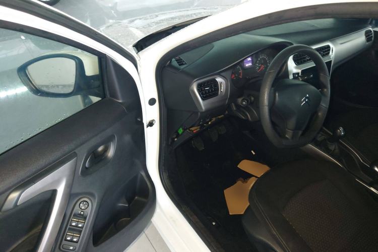 Used Citroen Elysee 2017 1.6L Manual Fashion Model Driver Seat