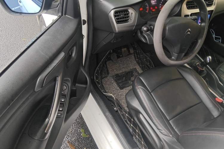 Used Citroen Elysee 2017 1.6L Manual Fashion Model Driver Seat