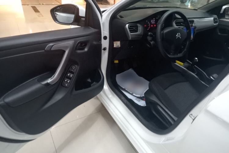 Used Citroen Elysee 2017 1.6L Manual Fashion Model Driver Seat