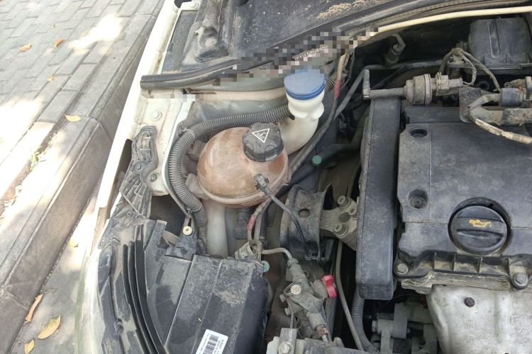 Used Citroen Elysee 2017 1.6L Manual Fashion Model Engine Bay Right