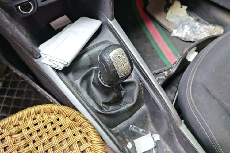 Used Citroen Elysee 2017 1.6L Manual Fashion Model Gear Lever