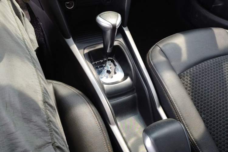 Used Citroen Elysee 2017 1.6L Automatic Comfort Model Gear Lever