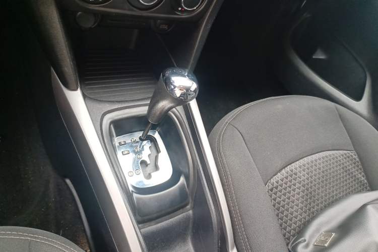 Used Citroen Elysee 2017 1.6L Automatic Fashion Model Gear Lever