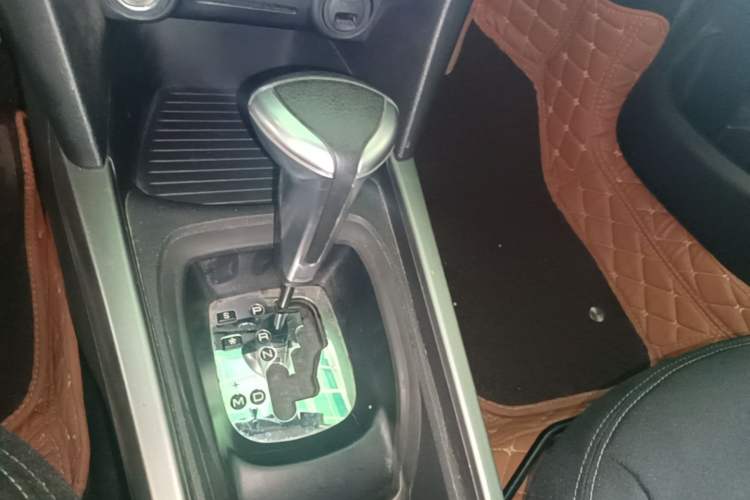Used Citroen Elysee 2017 1.6L Automatic Fashion Model Gear Lever