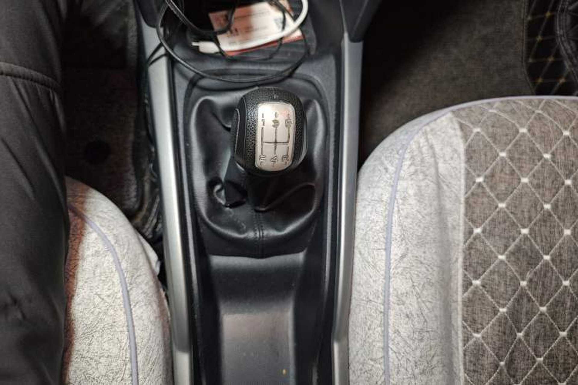 Used Citroen Elysee 2017 1.6L Manual Fashion Model Gear Lever
