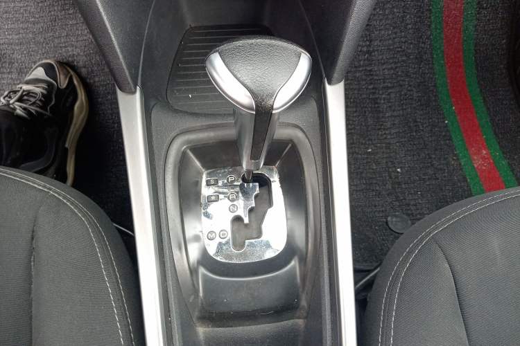 Used Citroen Elysee 2017 1.6L Automatic Fashion Model Gear Lever