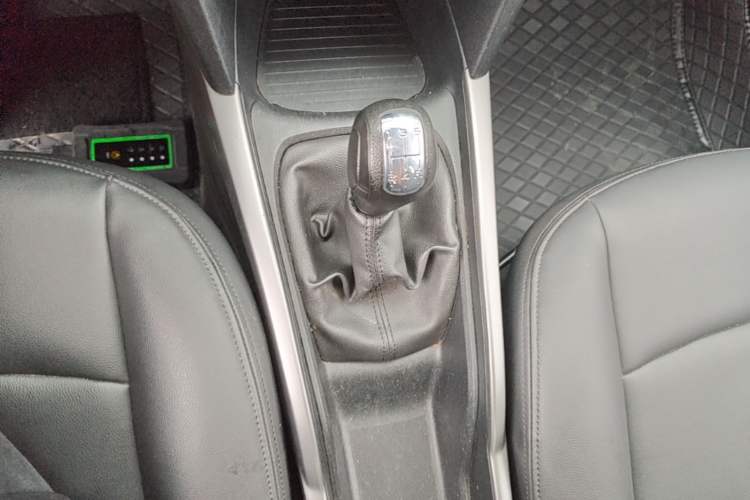 Used Citroen Elysee 2017 1.6L Manual Fashion Model Gear Lever