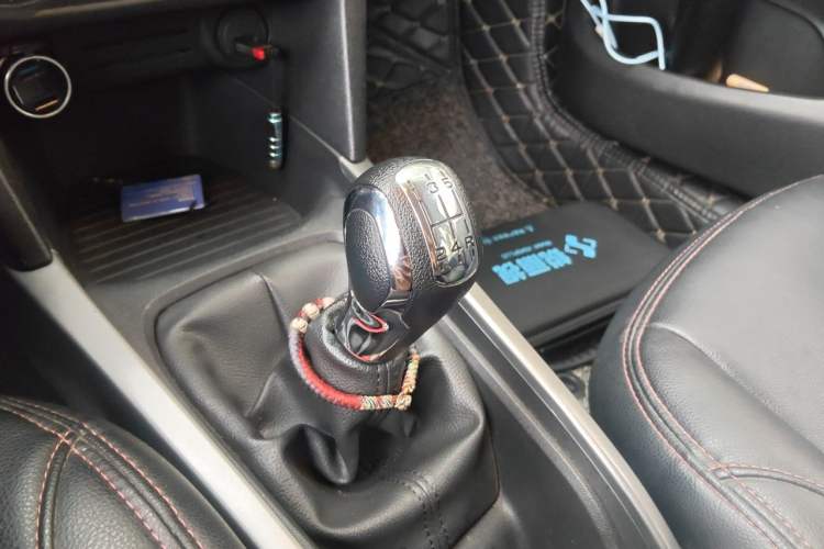 Used Citroen Elysee 2017 1.6L Manual Fashion Model Gear Lever