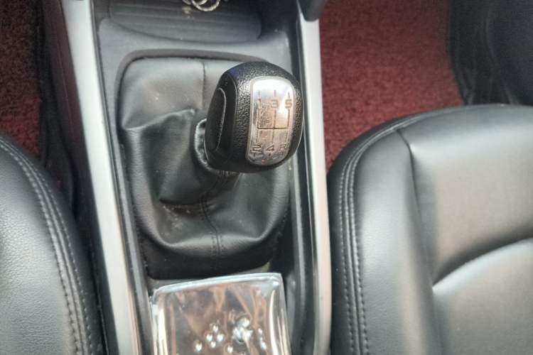 Used Citroen Elysee 2017 1.6L Manual Fashion Model Gear Lever