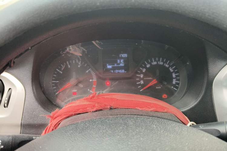 Used Citroen Elysee 2017 1.6L Manual Comfort Model Instrument Cluster