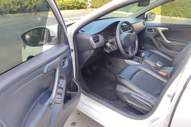 Used Citroen Elysee 2017 1.6L Manual Fashion Model Interior 2