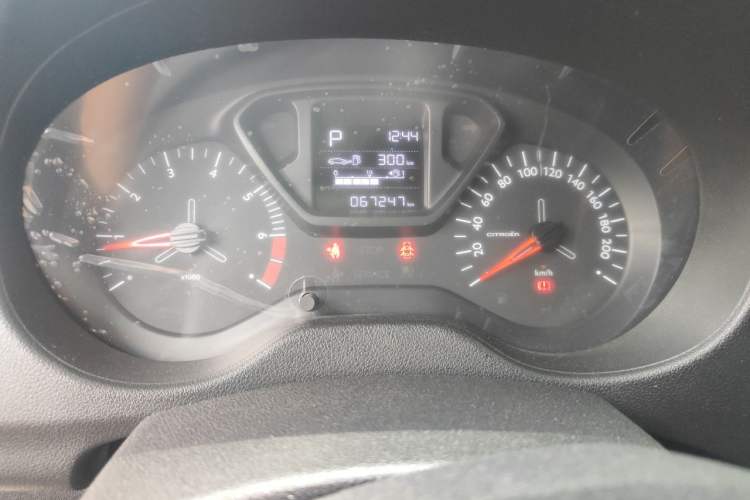 Used Citroen Elysee 2017 1.6L Automatic Fashion Model Odometer Close Up