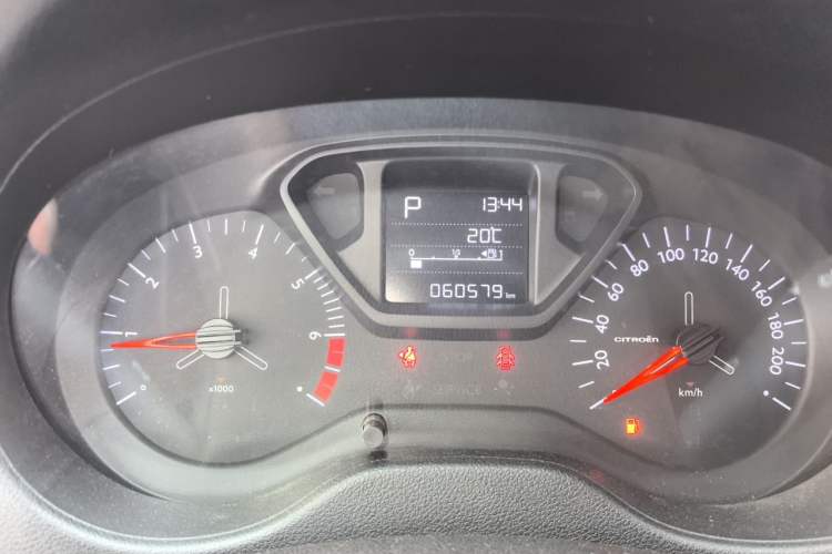 Used Citroen Elysee 2017 1.6L Automatic Fashion Model Odometer Close Up