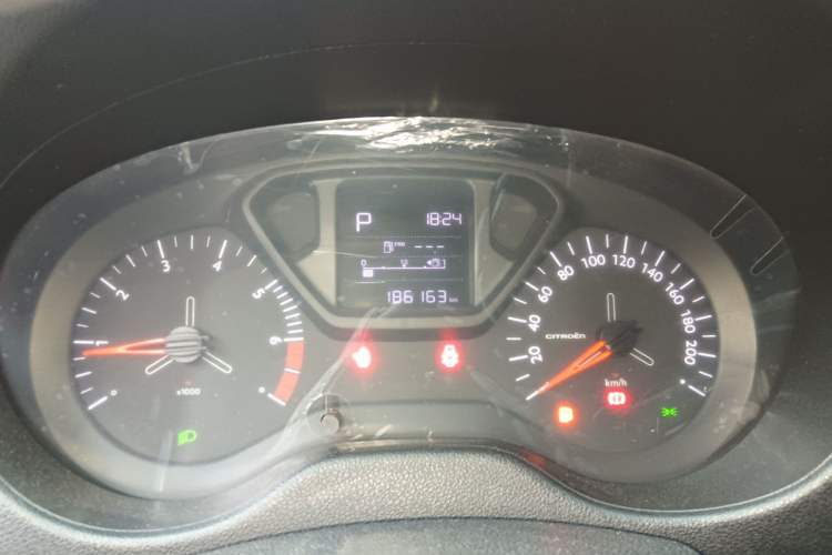 Used Citroen Elysee 2017 1.6L Automatic Fashion Model Odometer Close Up