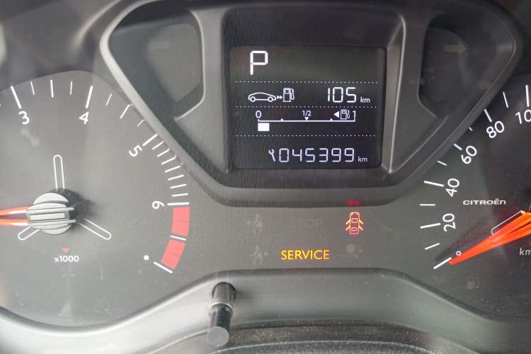 Used Citroen Elysee 2017 1.6L Automatic Fashion Model Odometer Close Up