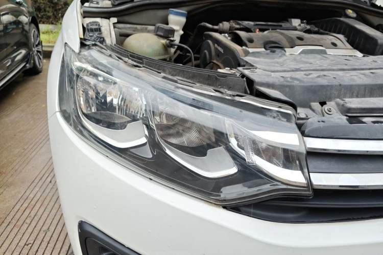Used Citroen Elysee 2017 1.6L Automatic Fashion Model Right Front Headlight