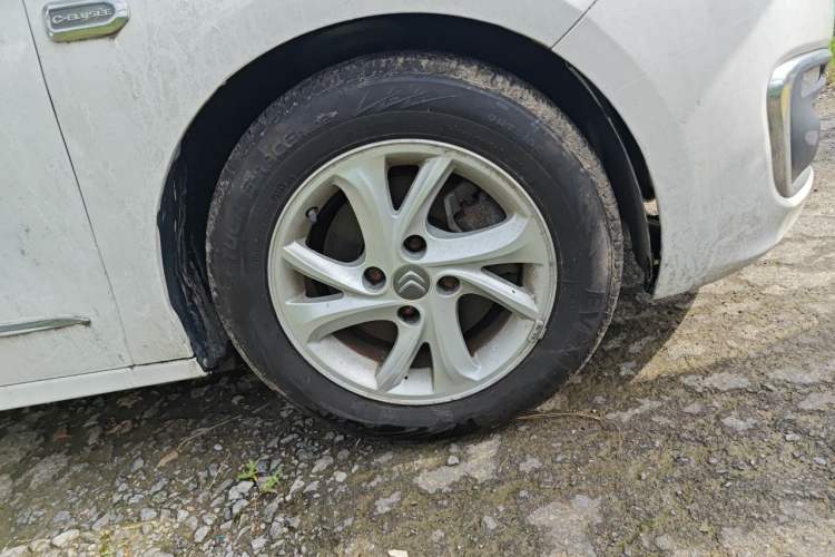 Used Citroen Elysee 2017 1.6L Automatic Comfort Model Right Front Wheel Hub