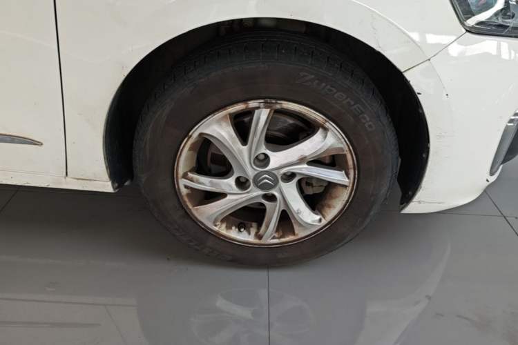 Used Citroen Elysee 2017 1.6L Manual Comfort Model Right Front Wheel Hub