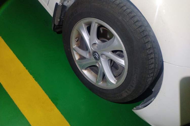 Used Citroen Elysee 2017 1.6L Manual Fashion Model Right Front Wheel Hub