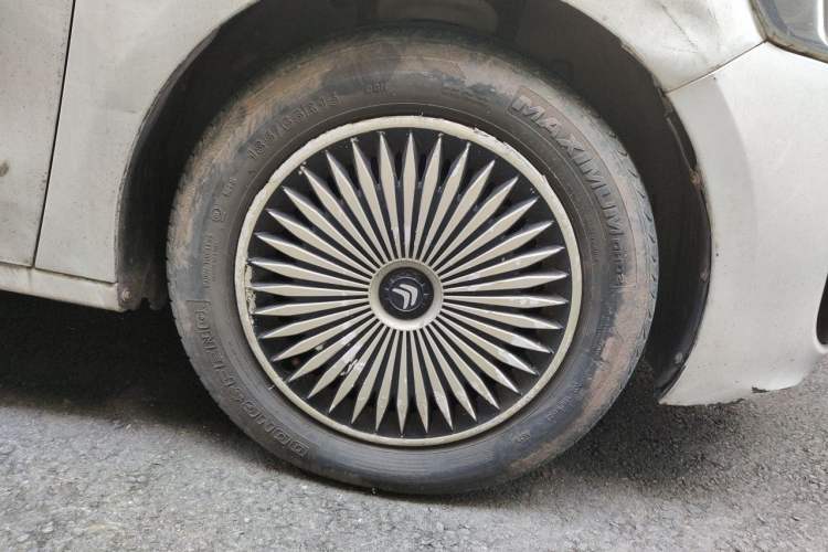 Used Citroen Elysee 2017 1.6L Manual Fashion Model Right Front Wheel Hub