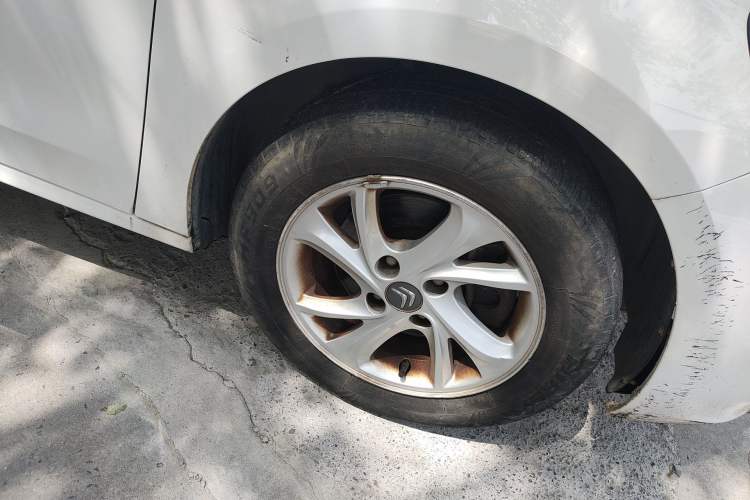 Used Citroen Elysee 2017 1.6L Manual Fashion Model Right Front Wheel Hub