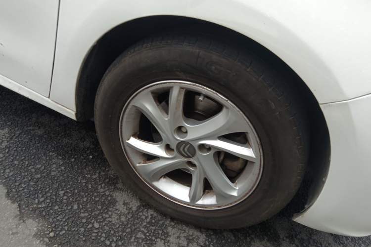 Used Citroen Elysee 2017 1.6L Automatic Fashion Model Right Front Wheel Hub