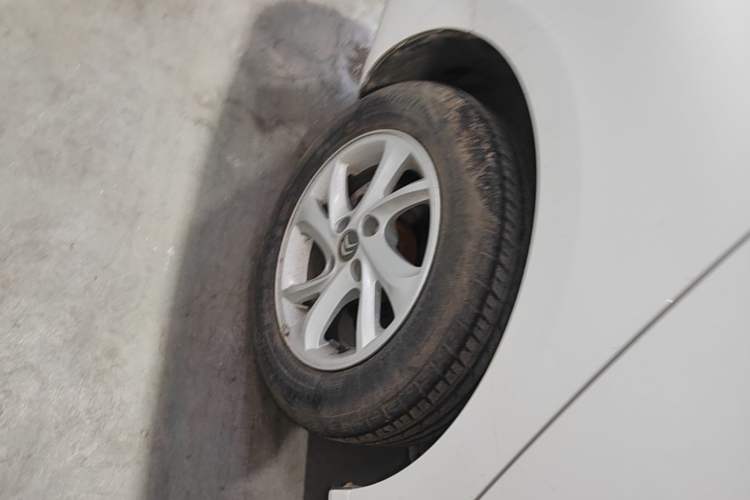 Used Citroen Elysee 2017 1.6L Automatic Comfort Model Right Rear Wheel Hub