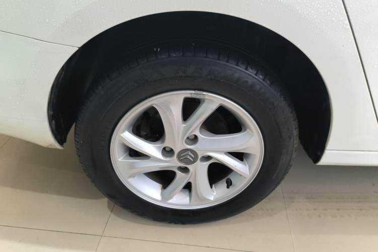 Used Citroen Elysee 2017 1.6L Automatic Fashion Model Right Rear Wheel Hub