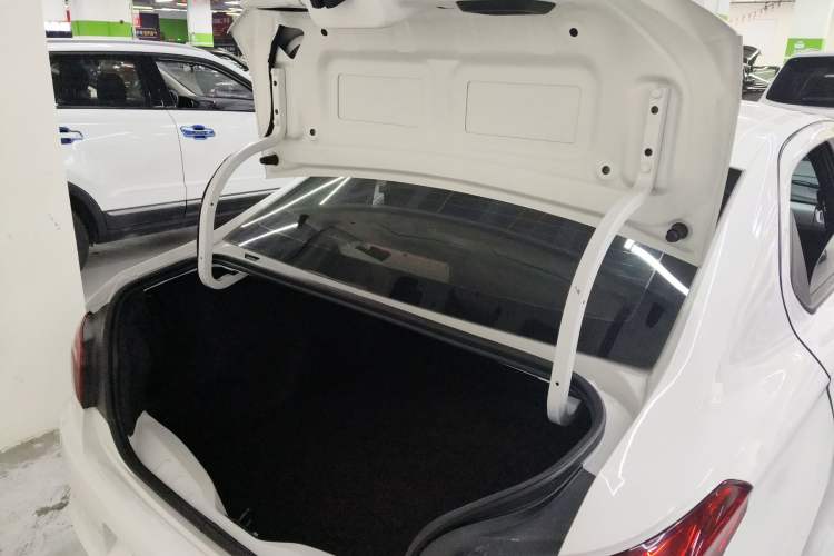 Used Citroen Elysee 2017 1.6L Manual Fashion Model Trunk