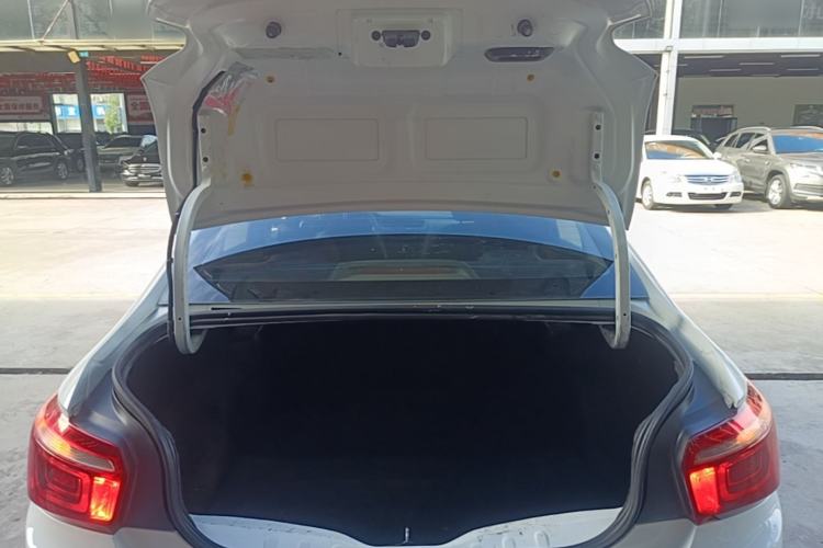 Used Citroen Elysee 2017 1.6L Manual Fashion Model Trunk
