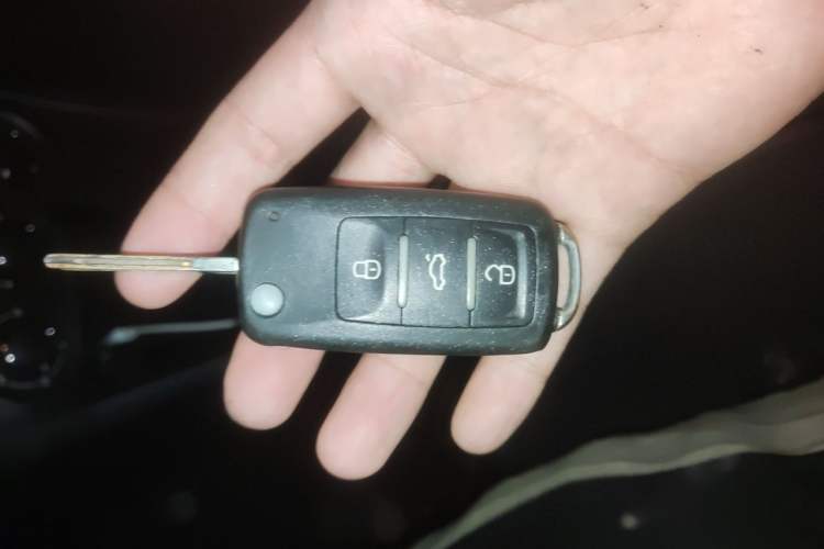 Used Citroen Elysee 2017 1.6L Manual Fashion Model Vehicle Key