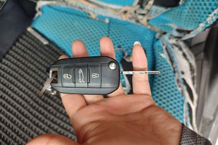 Used Citroen Elysee 2017 1.6L Manual Comfort Model Vehicle Key