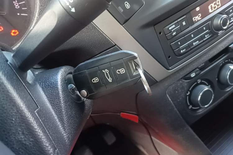 Used Citroen Elysee 2017 1.6L Manual Fashion Model Vehicle Key