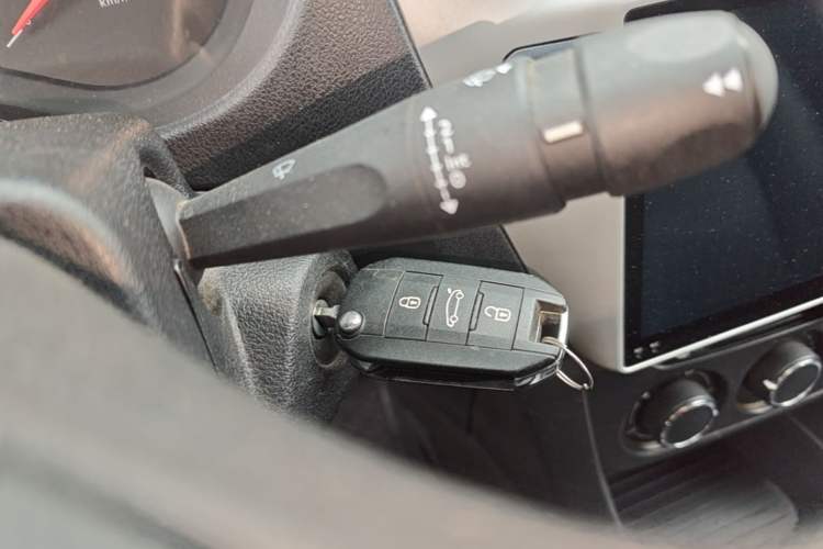 Used Citroen Elysee 2017 1.6L Manual Fashion Model Vehicle Key